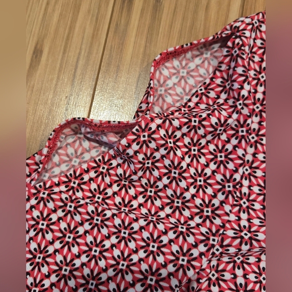 NWOT Roz & Ali Women's Patterned Top - Picture 5 of 11